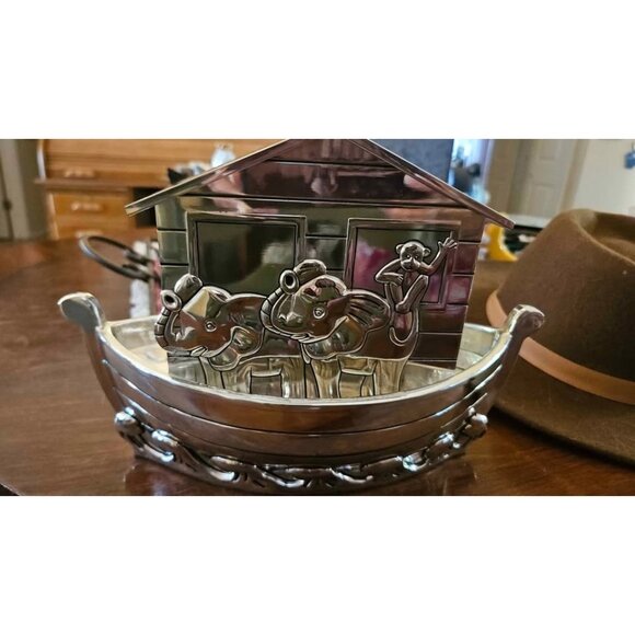 Vintage Silver Noah's Ark Child's Bank (perfect heirloom for a child) - Picture 1 of 5